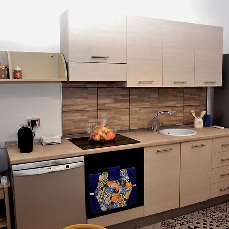 Conte Cavour Apartment Бриндизи Экстерьер фото